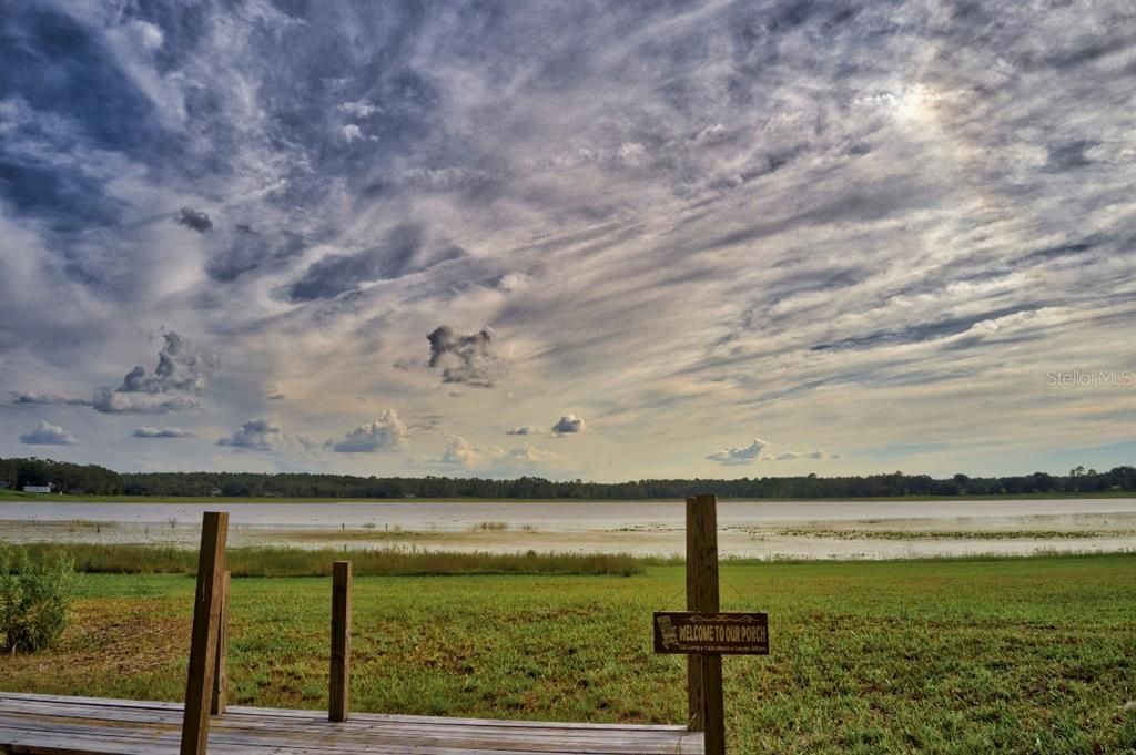 For Sale: $260,000 (3 beds, 2 baths, 1513 Square Feet)