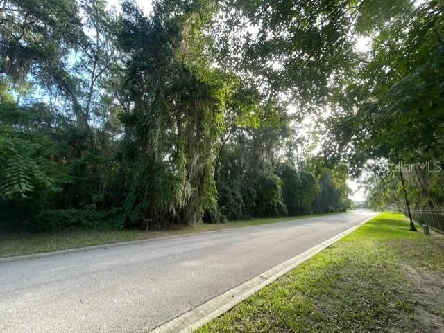 Под контрактом: $149,900 (1.12 acres)