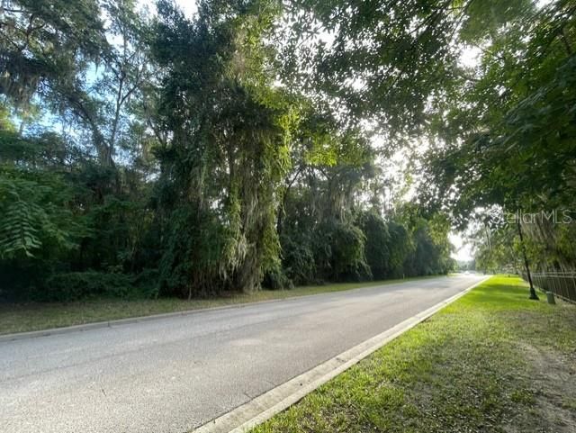 Под контрактом: $149,900 (1.12 acres)