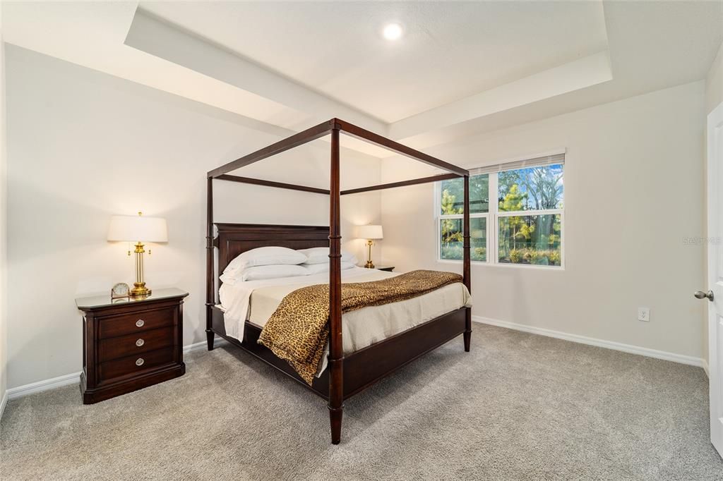 Activo con contrato: $299,500 (2 camas, 2 baños, 1571 Pies cuadrados)