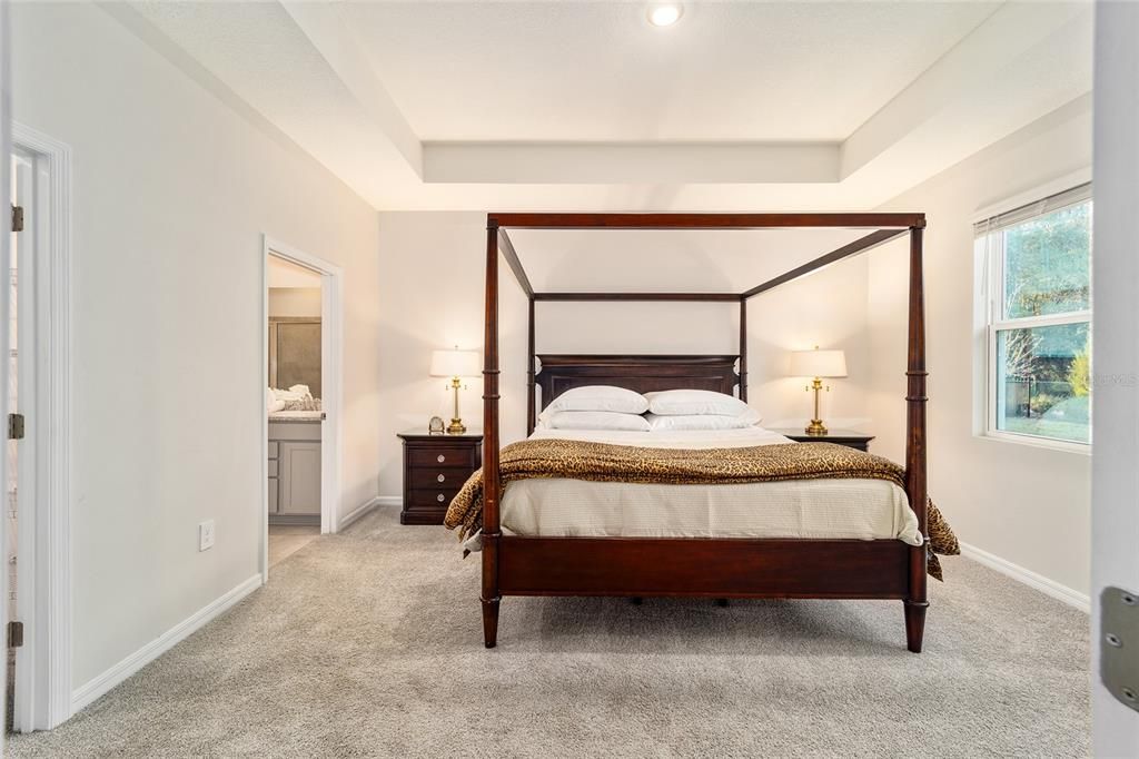 Activo con contrato: $299,500 (2 camas, 2 baños, 1571 Pies cuadrados)