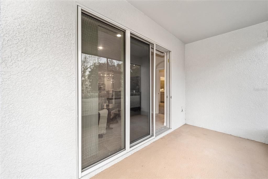 Activo con contrato: $299,500 (2 camas, 2 baños, 1571 Pies cuadrados)