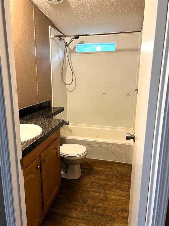 待售: $195,000 (3 贝兹, 2 浴室, 1350 平方英尺)