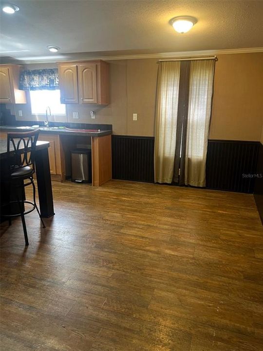 待售: $195,000 (3 贝兹, 2 浴室, 1350 平方英尺)