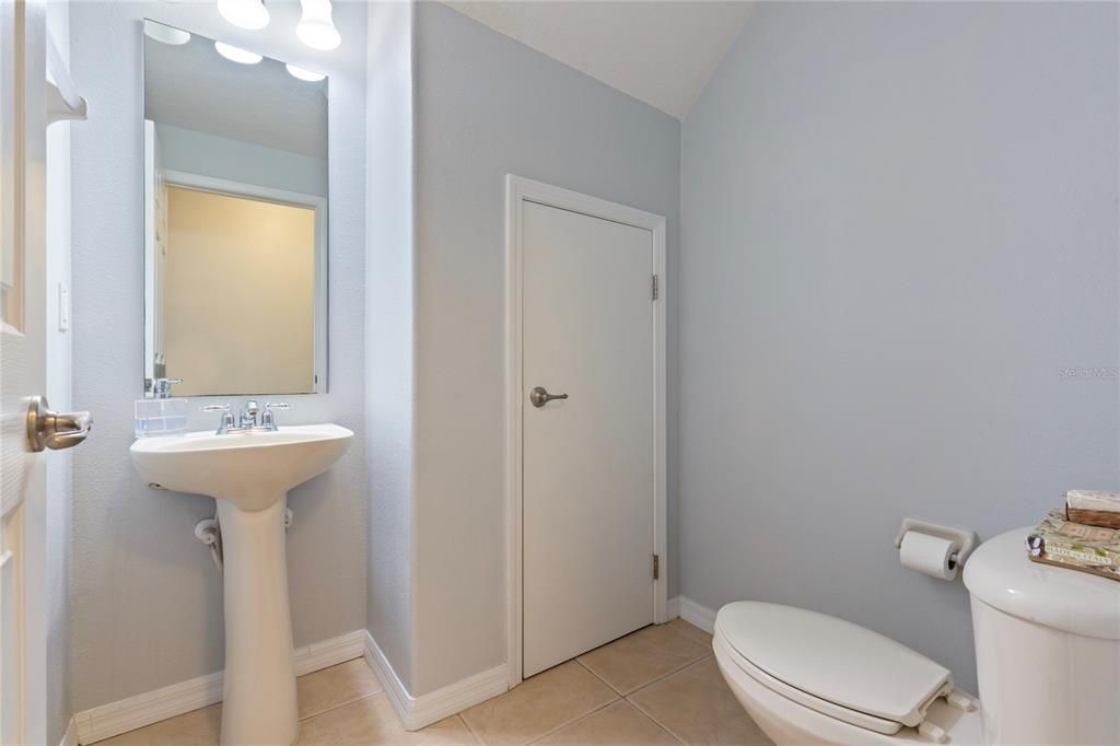 For Sale: $205,000 (2 beds, 2 baths, 1532 Square Feet)