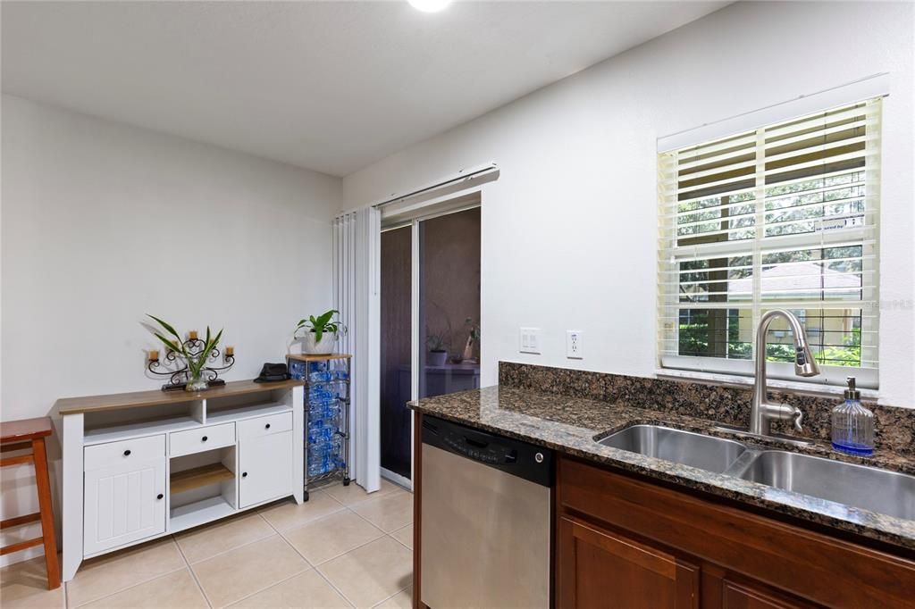 For Sale: $205,000 (2 beds, 2 baths, 1532 Square Feet)