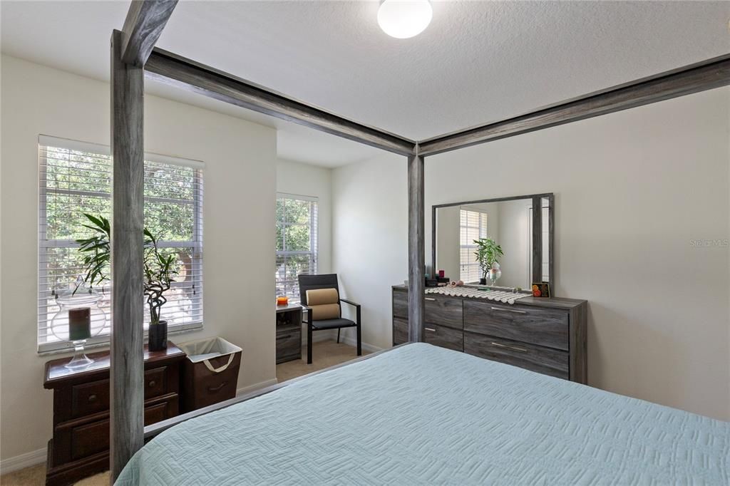 For Sale: $205,000 (2 beds, 2 baths, 1532 Square Feet)