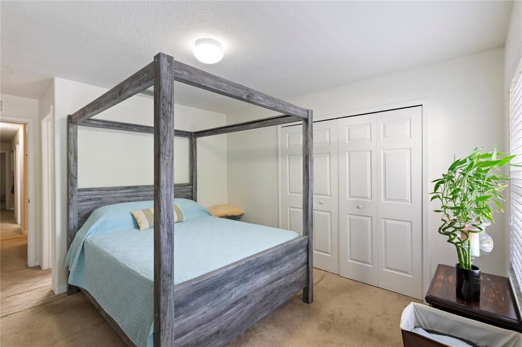 For Sale: $205,000 (2 beds, 2 baths, 1532 Square Feet)