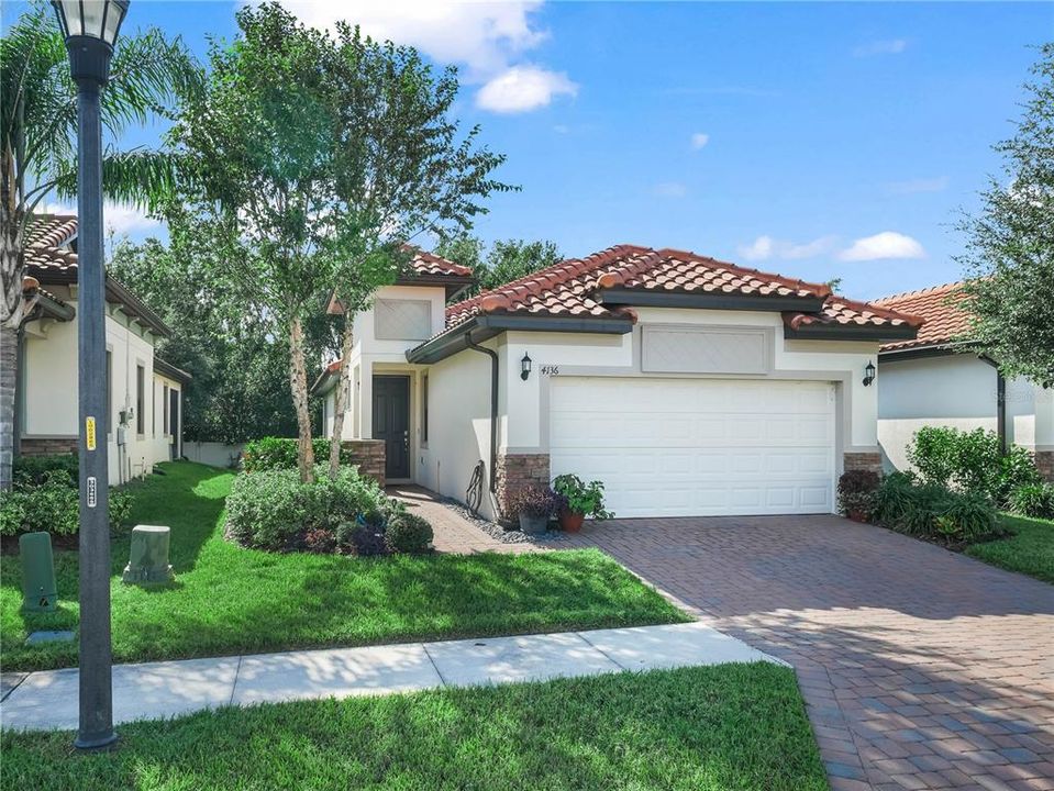 На продажу: $350,000 (3 спален, 2 ванн, 1584 Квадратных фут)