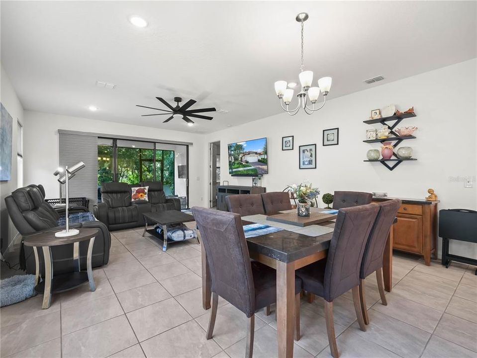 На продажу: $350,000 (3 спален, 2 ванн, 1584 Квадратных фут)