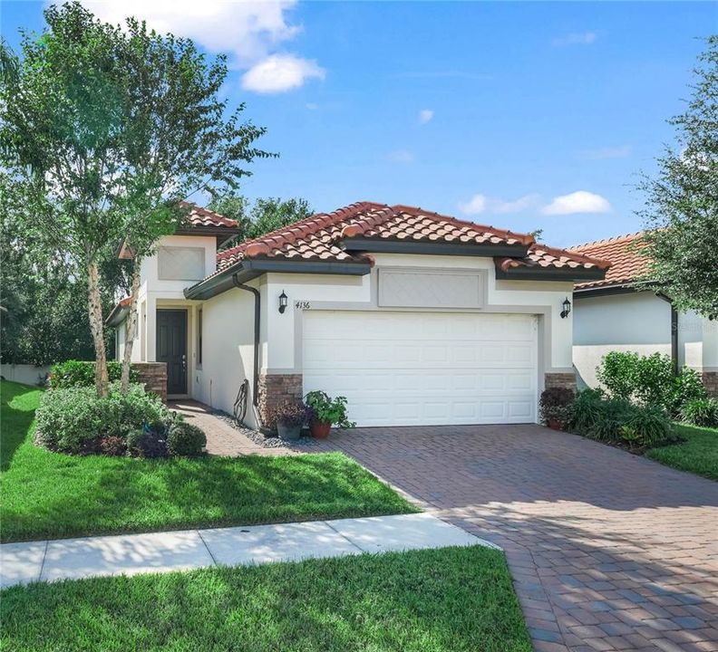 На продажу: $350,000 (3 спален, 2 ванн, 1584 Квадратных фут)