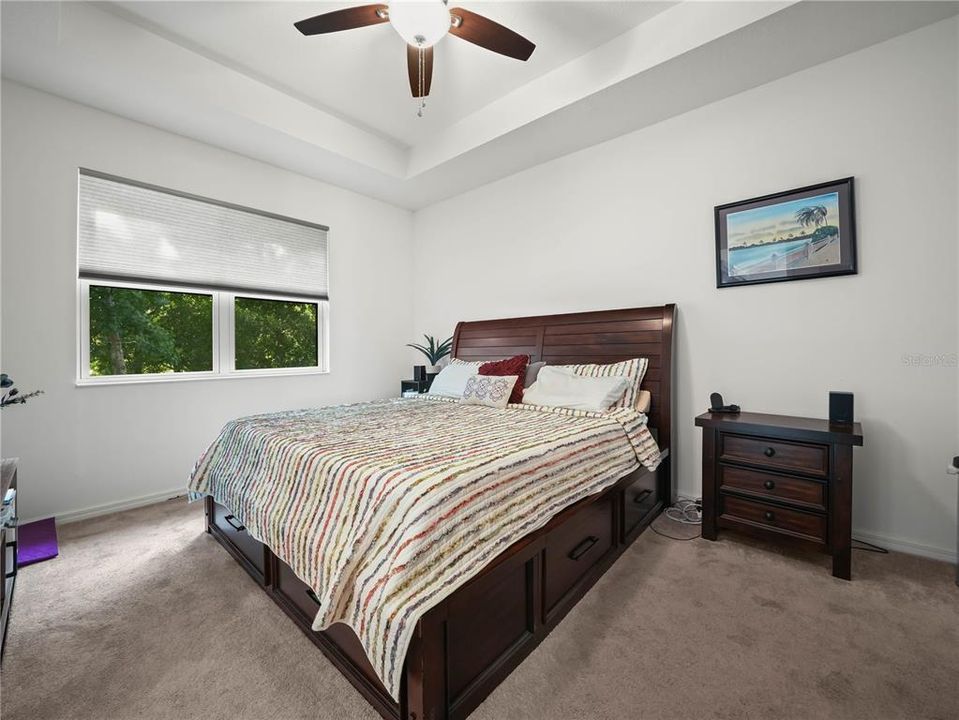 На продажу: $350,000 (3 спален, 2 ванн, 1584 Квадратных фут)