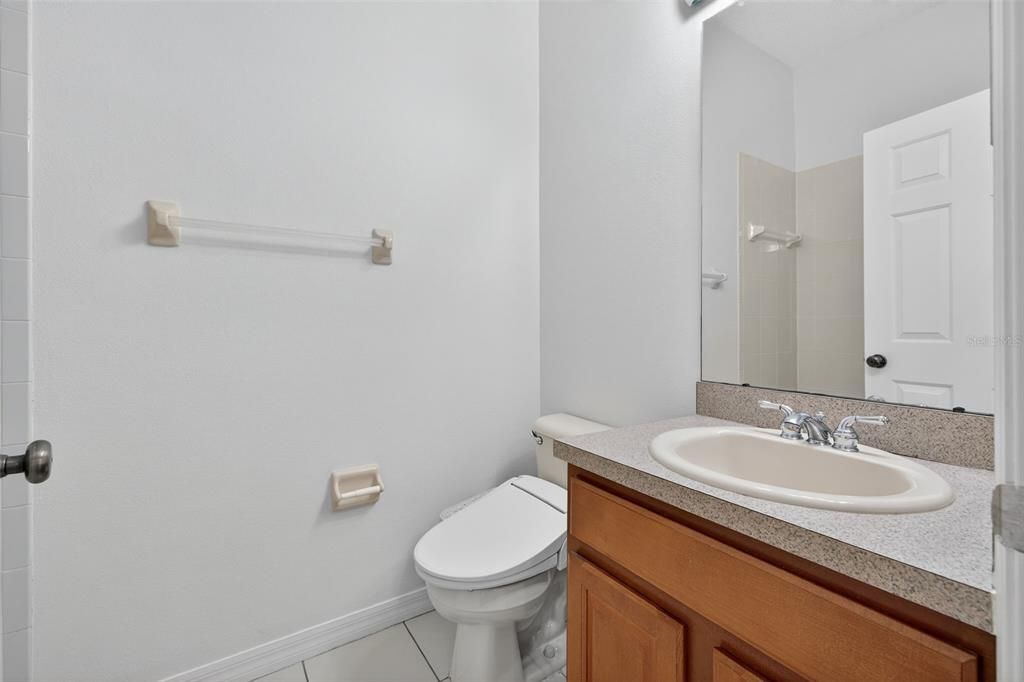 合同活跃: $339,900 (3 贝兹, 2 浴室, 1343 平方英尺)