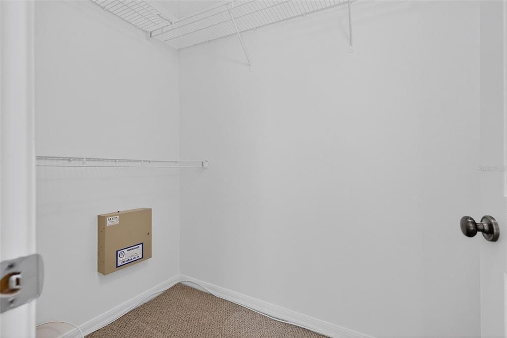 合同活跃: $339,900 (3 贝兹, 2 浴室, 1343 平方英尺)