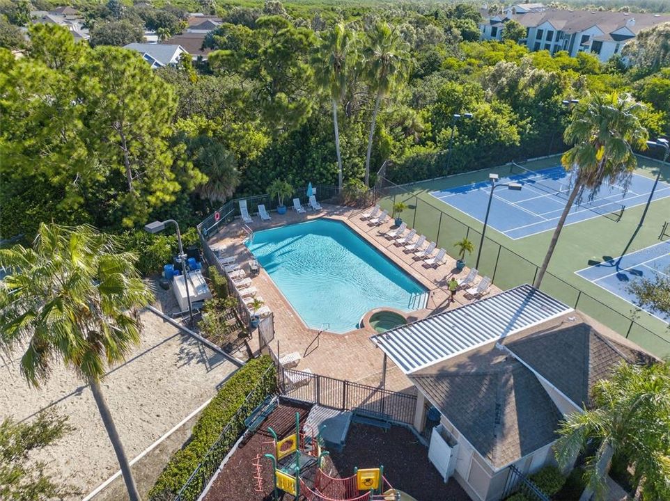 合同活跃: $339,900 (3 贝兹, 2 浴室, 1343 平方英尺)