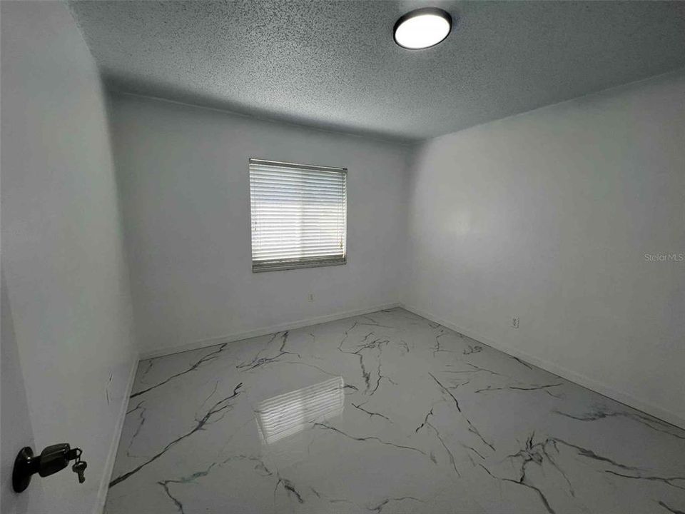 Active With Contract: $1,700 (3 beds, 2 baths, 1860 Square Feet)