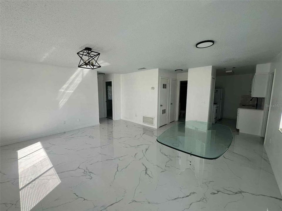 Active With Contract: $1,700 (3 beds, 2 baths, 1860 Square Feet)