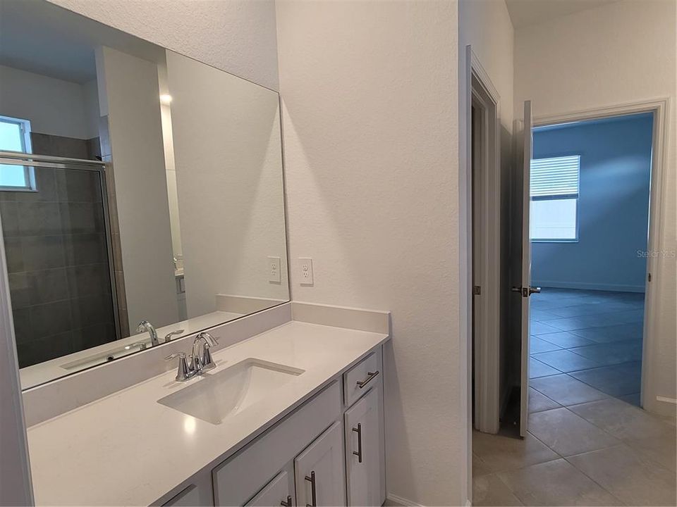 For Rent: $1,800 (2 beds, 2 baths, 1564 Square Feet)