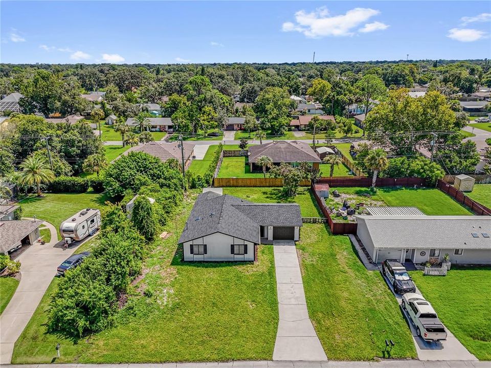 For Sale: $302,900 (4 beds, 2 baths, 1352 Square Feet)