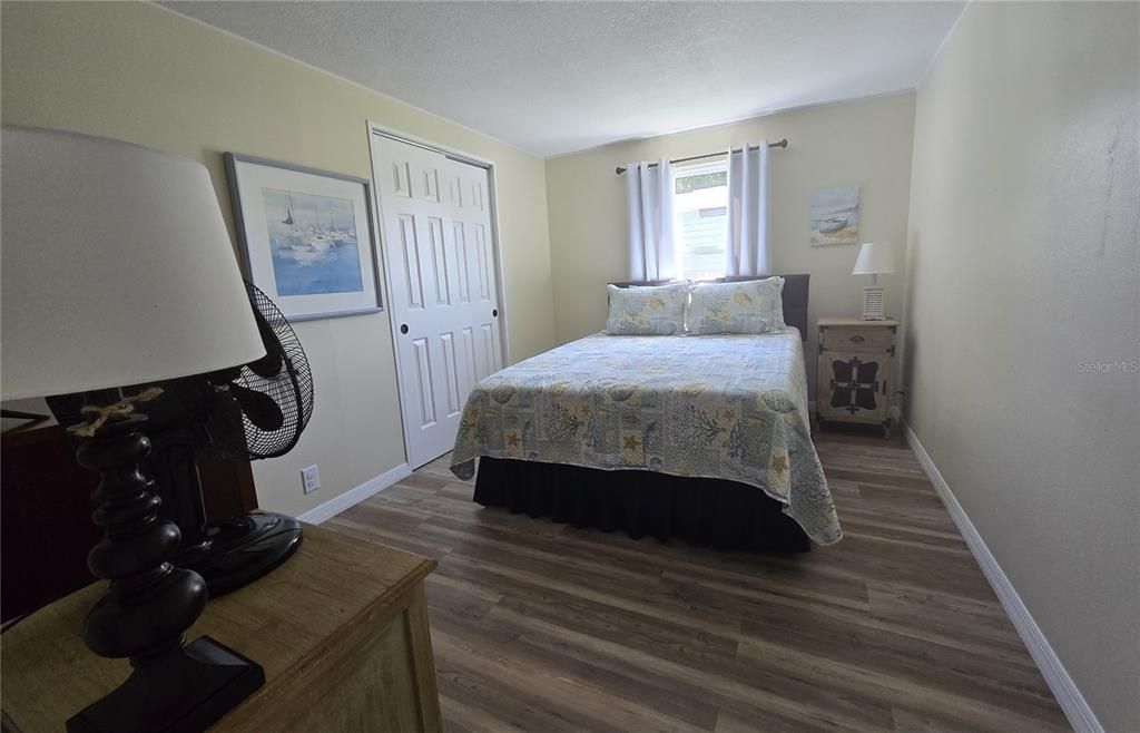 For Sale: $279,900 (2 beds, 2 baths, 1426 Square Feet)