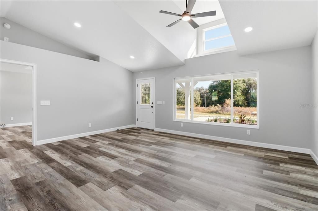 For Sale: $364,900 (3 beds, 2 baths, 1538 Square Feet)