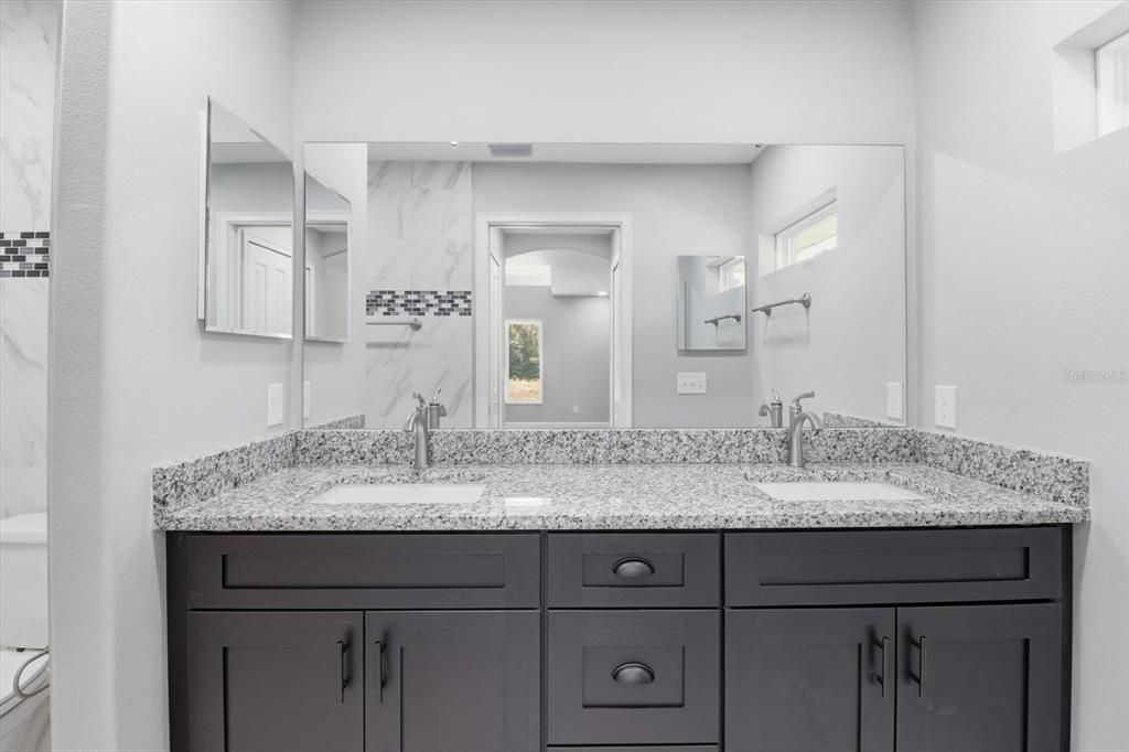 For Sale: $364,900 (3 beds, 2 baths, 1538 Square Feet)