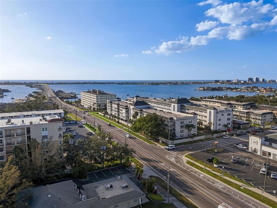 En Venta: $296,000 (2 camas, 2 baños, 1300 Pies cuadrados)