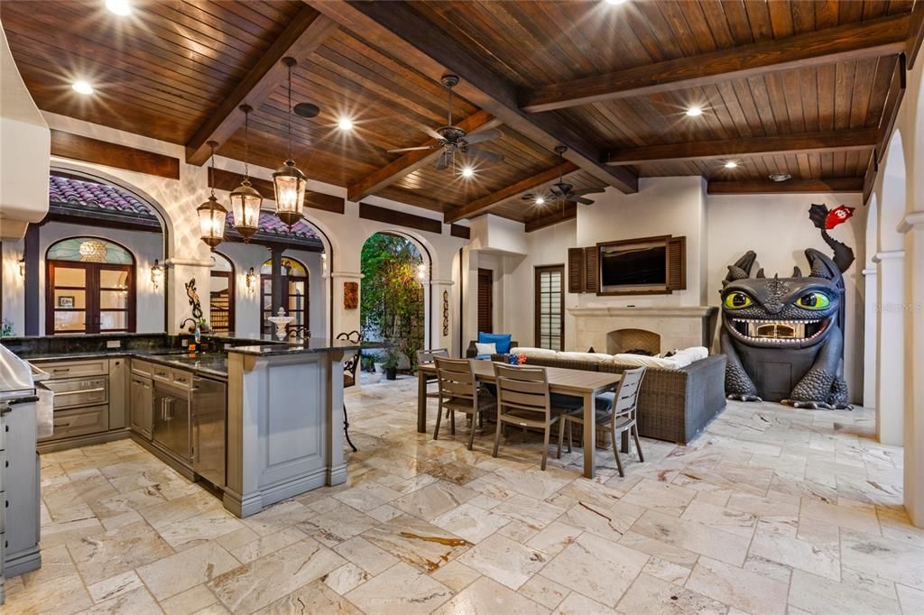 For Sale: $14,500,000 (7 beds, 7 baths, 10740 Square Feet)