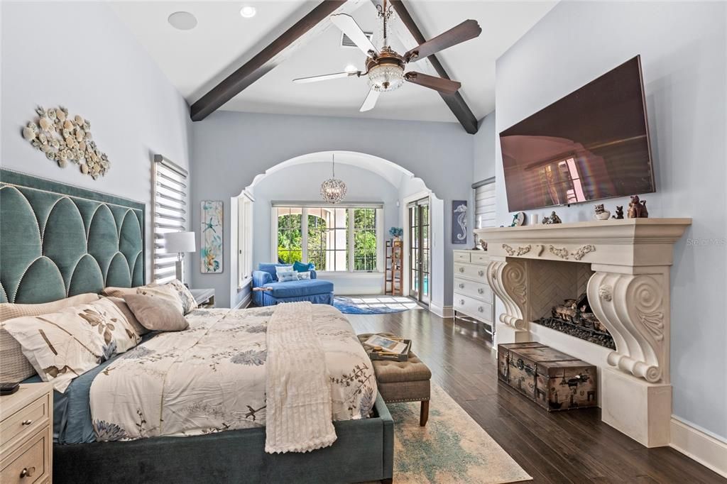 For Sale: $14,500,000 (7 beds, 7 baths, 10740 Square Feet)