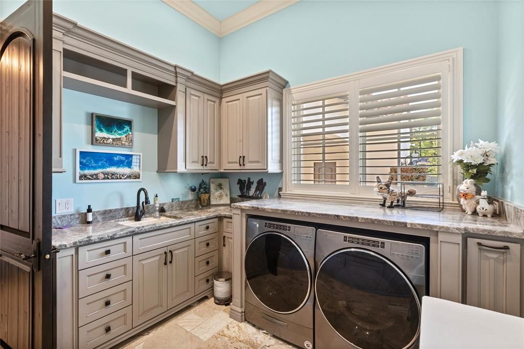 For Sale: $14,500,000 (7 beds, 7 baths, 10740 Square Feet)