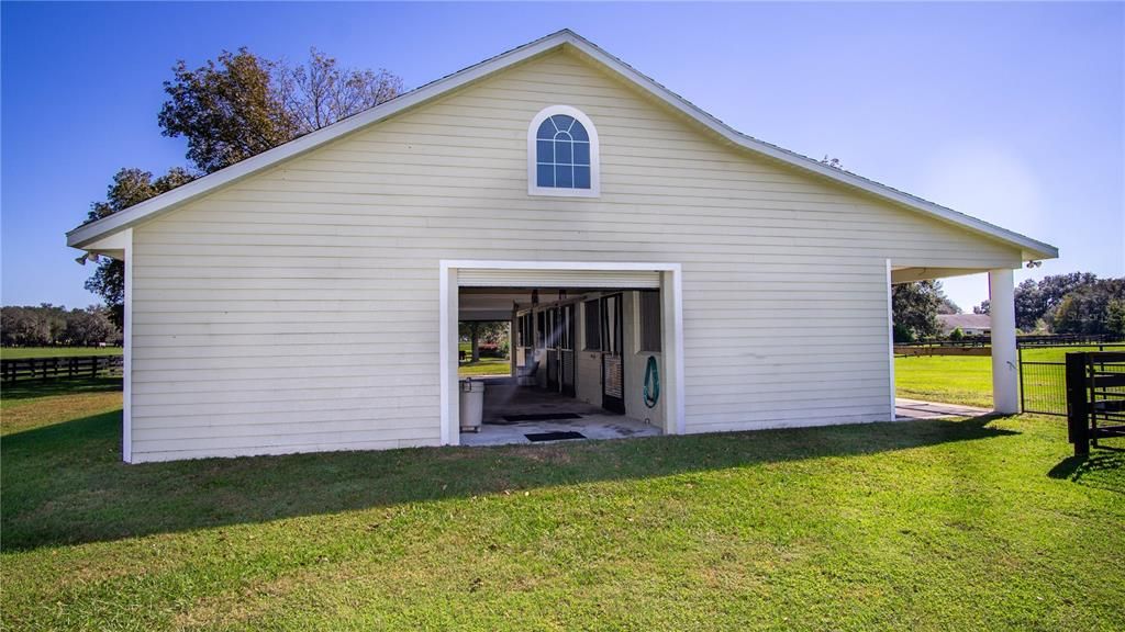 En Venta: $2,599,000 (5 camas, 4 baños, 4871 Pies cuadrados)