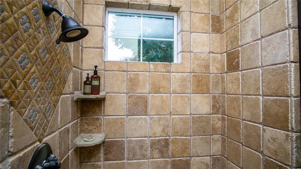 En Venta: $2,599,000 (5 camas, 4 baños, 4871 Pies cuadrados)