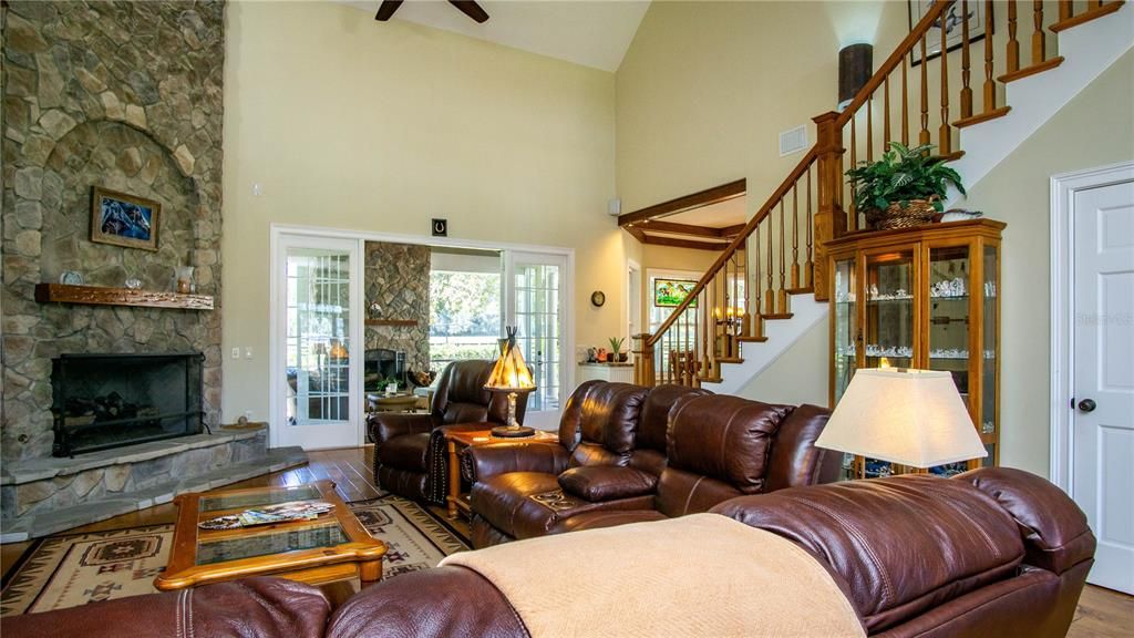 En Venta: $2,599,000 (5 camas, 4 baños, 4871 Pies cuadrados)