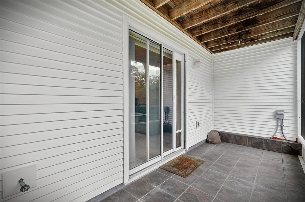 For Sale: $519,000 (3 beds, 4 baths, 2174 Square Feet)