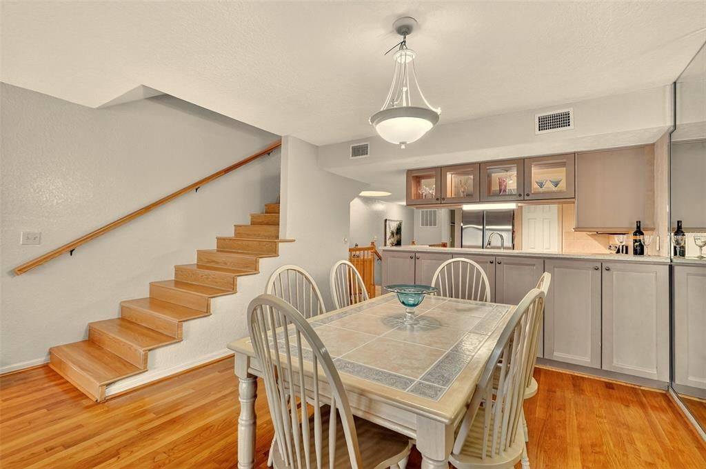 For Sale: $519,000 (3 beds, 4 baths, 2174 Square Feet)