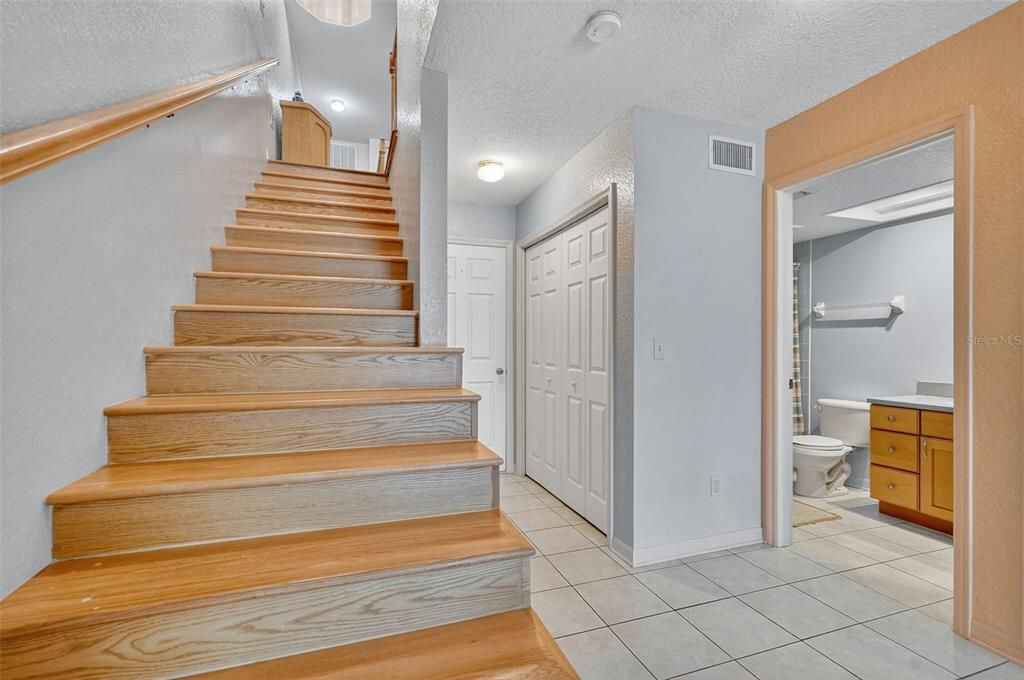 For Sale: $519,000 (3 beds, 4 baths, 2174 Square Feet)