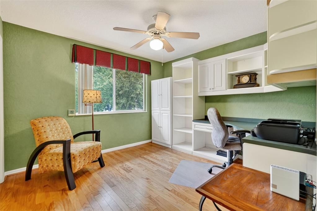 For Sale: $519,000 (3 beds, 4 baths, 2174 Square Feet)