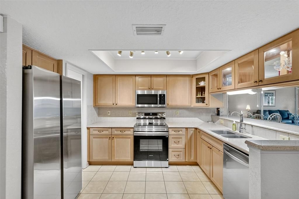 For Sale: $519,000 (3 beds, 4 baths, 2174 Square Feet)