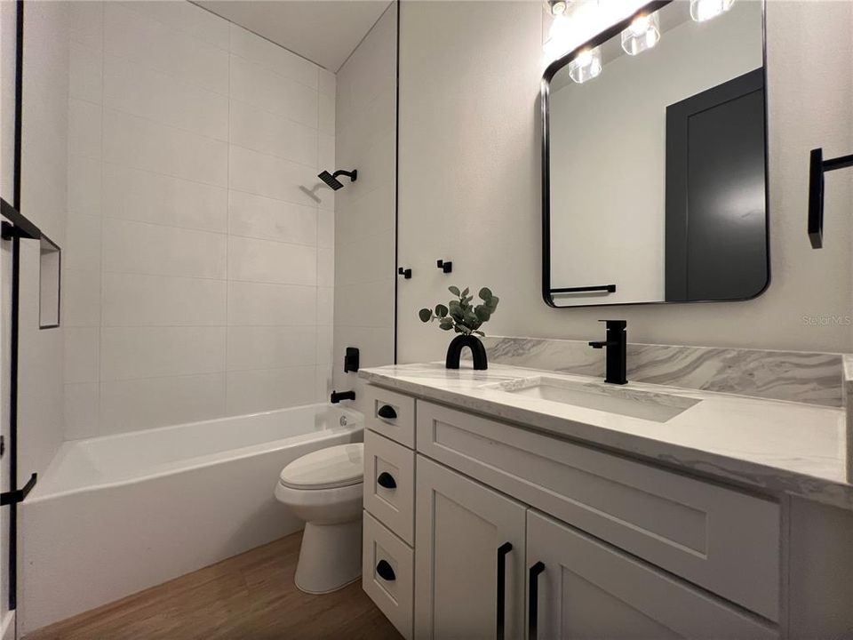 En Venta: $495,000 (4 camas, 3 baños, 1818 Pies cuadrados)