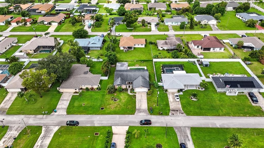 待售: $420,000 (4 贝兹, 3 浴室, 1990 平方英尺)