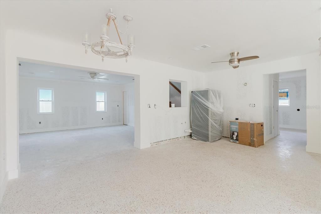 For Sale: $740,000 (3 beds, 3 baths, 2300 Square Feet)