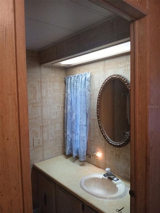 На продажу: $109,000 (2 спален, 2 ванн, 1248 Квадратных фут)