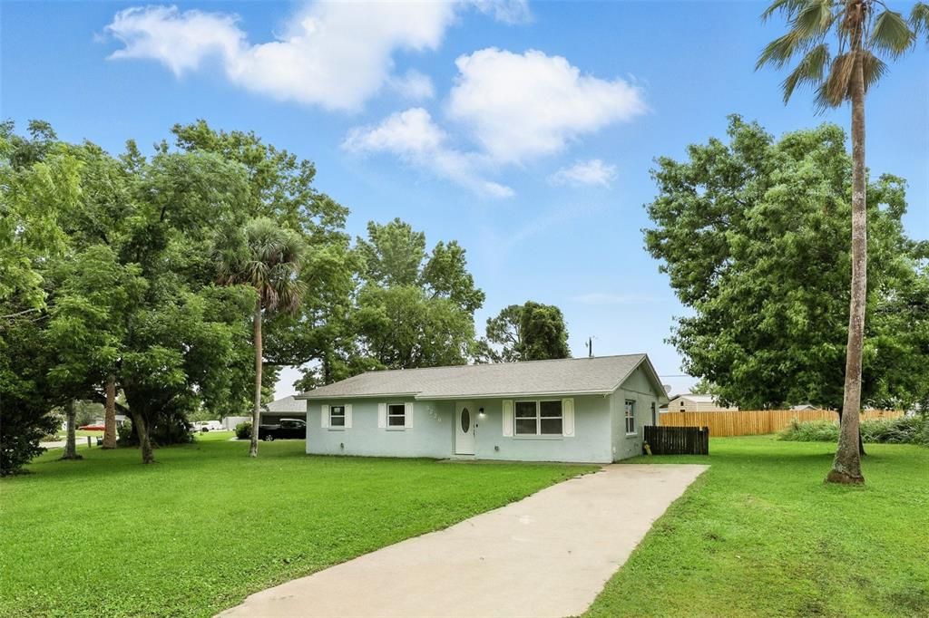 For Sale: $249,000 (3 beds, 2 baths, 1350 Square Feet)