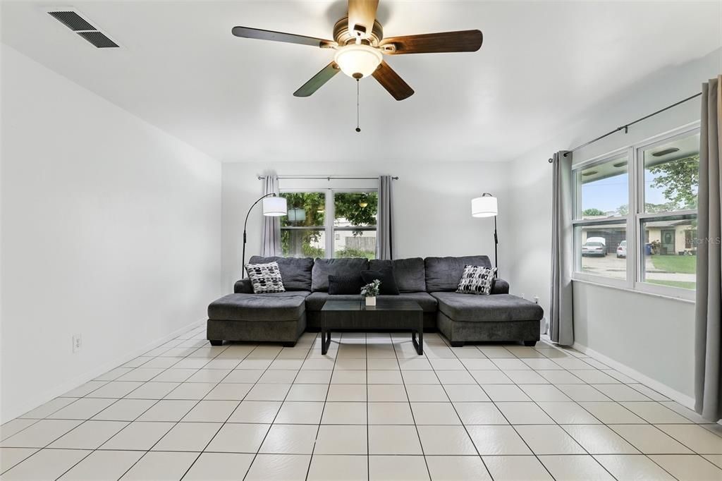 For Sale: $249,000 (3 beds, 2 baths, 1350 Square Feet)