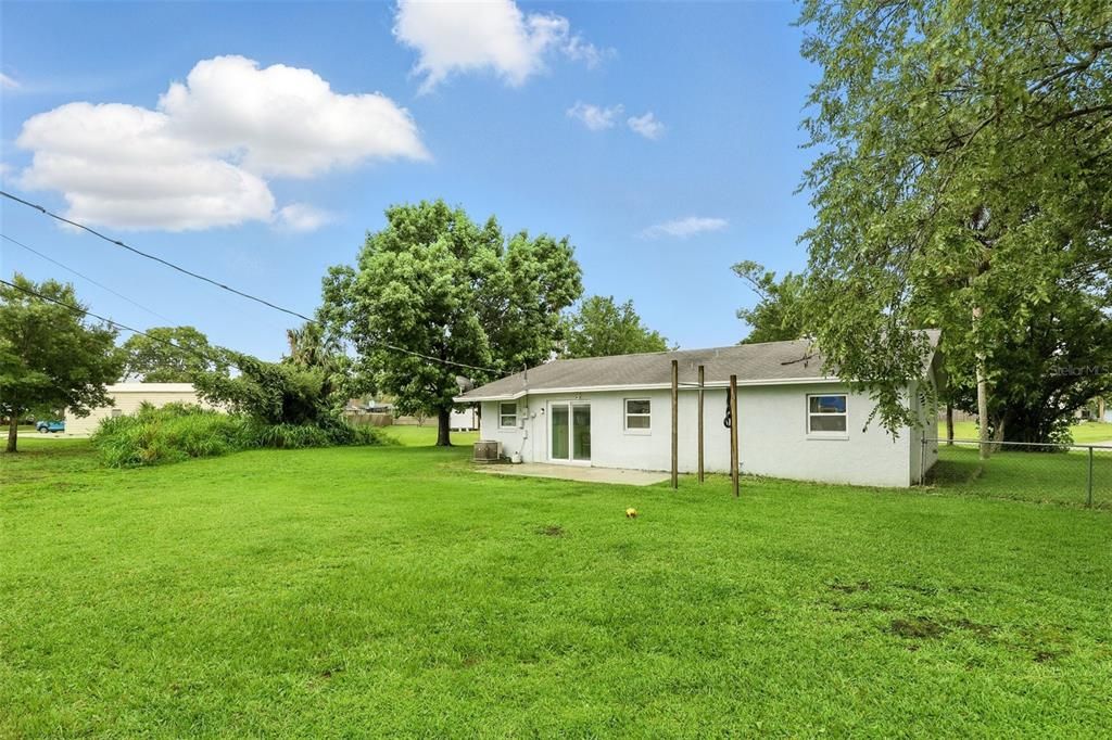 For Sale: $249,000 (3 beds, 2 baths, 1350 Square Feet)