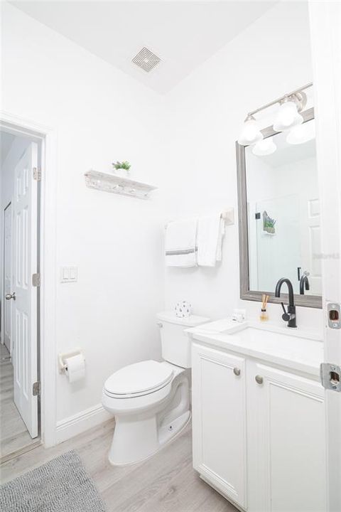 Под контрактом: $1,800 (2 спален, 2 ванн, 1492 Квадратных фут)