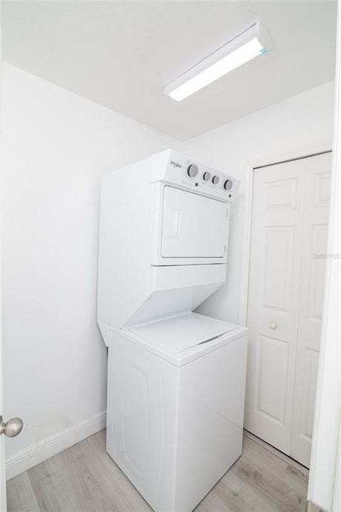 Под контрактом: $1,800 (2 спален, 2 ванн, 1492 Квадратных фут)