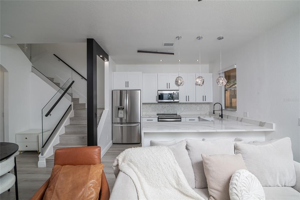 Под контрактом: $1,800 (2 спален, 2 ванн, 1492 Квадратных фут)