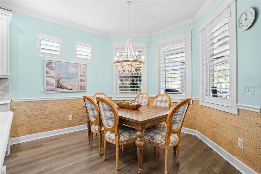 合同活跃: $565,000 (3 贝兹, 2 浴室, 1681 平方英尺)