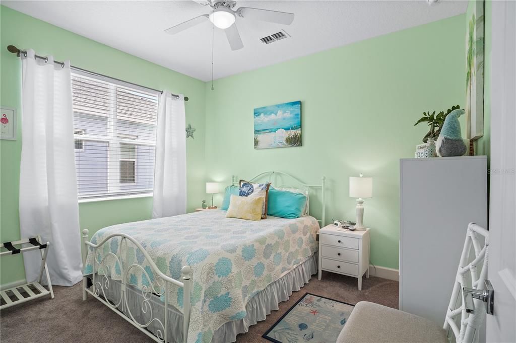 合同活跃: $565,000 (3 贝兹, 2 浴室, 1681 平方英尺)